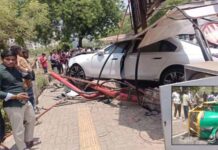 અમદાવાદમાં હિટ એન્ડ રન : BMW કાર રિક્ષાને ટક્કર મારી બસ સ્ટેન્ડમાં ઘૂસી, તથ્યકાંડ થતાં થતાં રહી ગયો